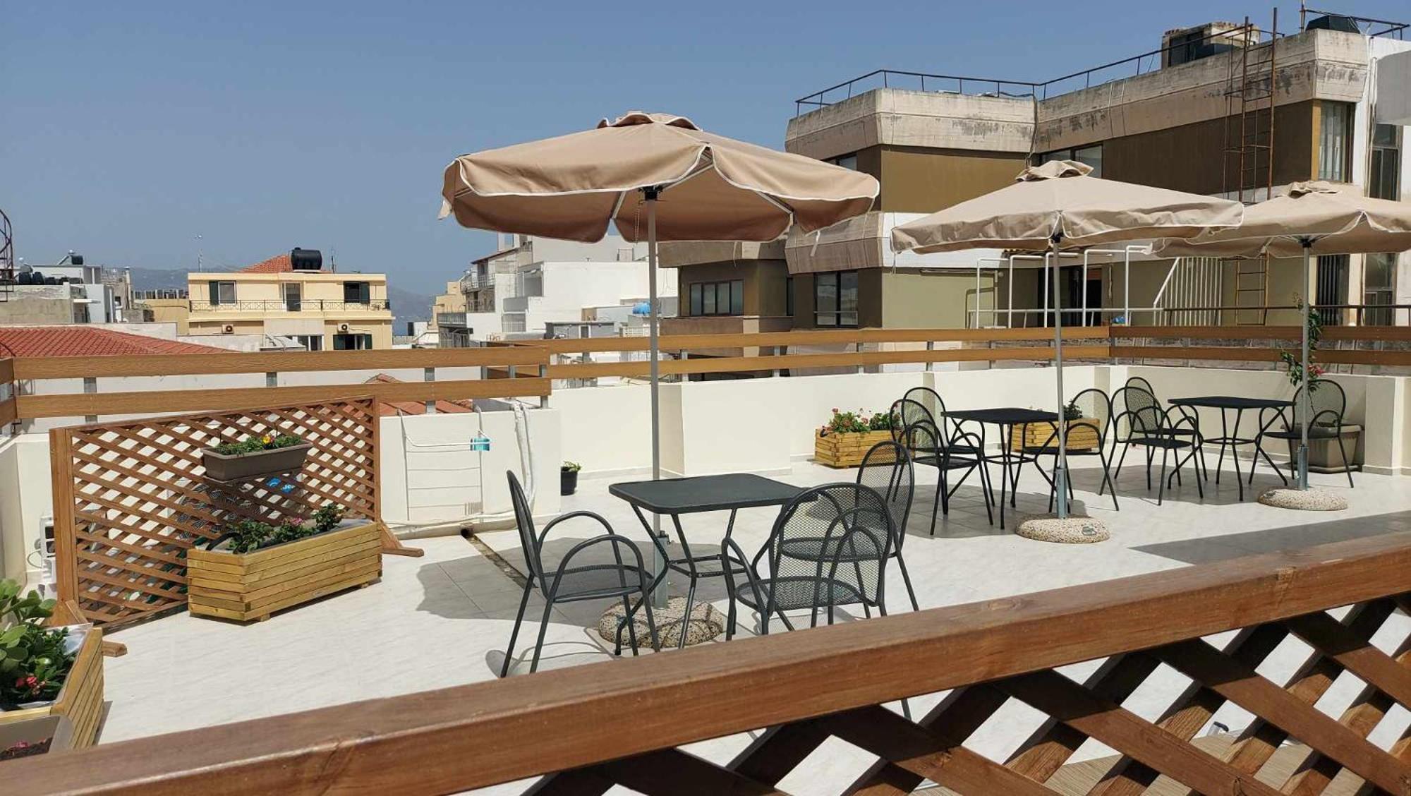 The Blue Apartment In The Heart Of Heraklion ภายนอก รูปภาพ